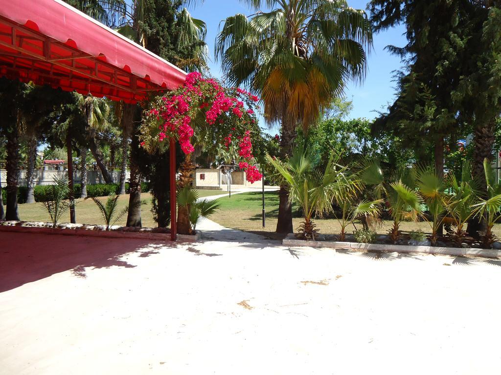 Larissa Mare Beach Beldibi  Bagian luar foto